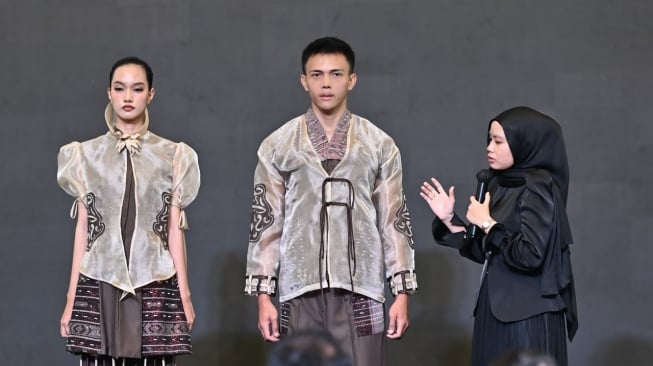 Pendidikan Fashion Desainer Muda